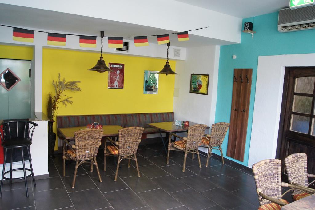 Hotel "Drei Rosen" Ohg Regina & Hans - Peter Fassbinder Leinefelde-Worbis Bagian luar foto